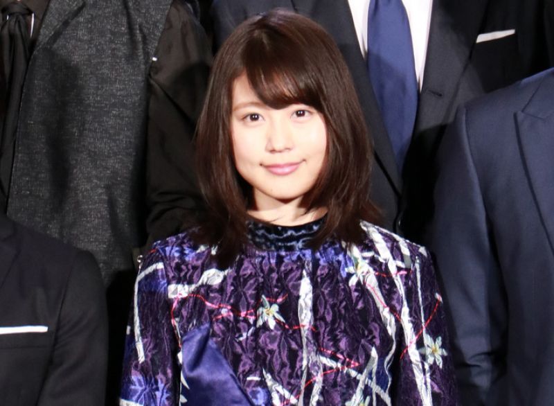 Kasumi Arimura diện đầm xuyên thấu đầy quyến rũ tại sự kiện chiếu thử phim “Sangatsu no Lion”